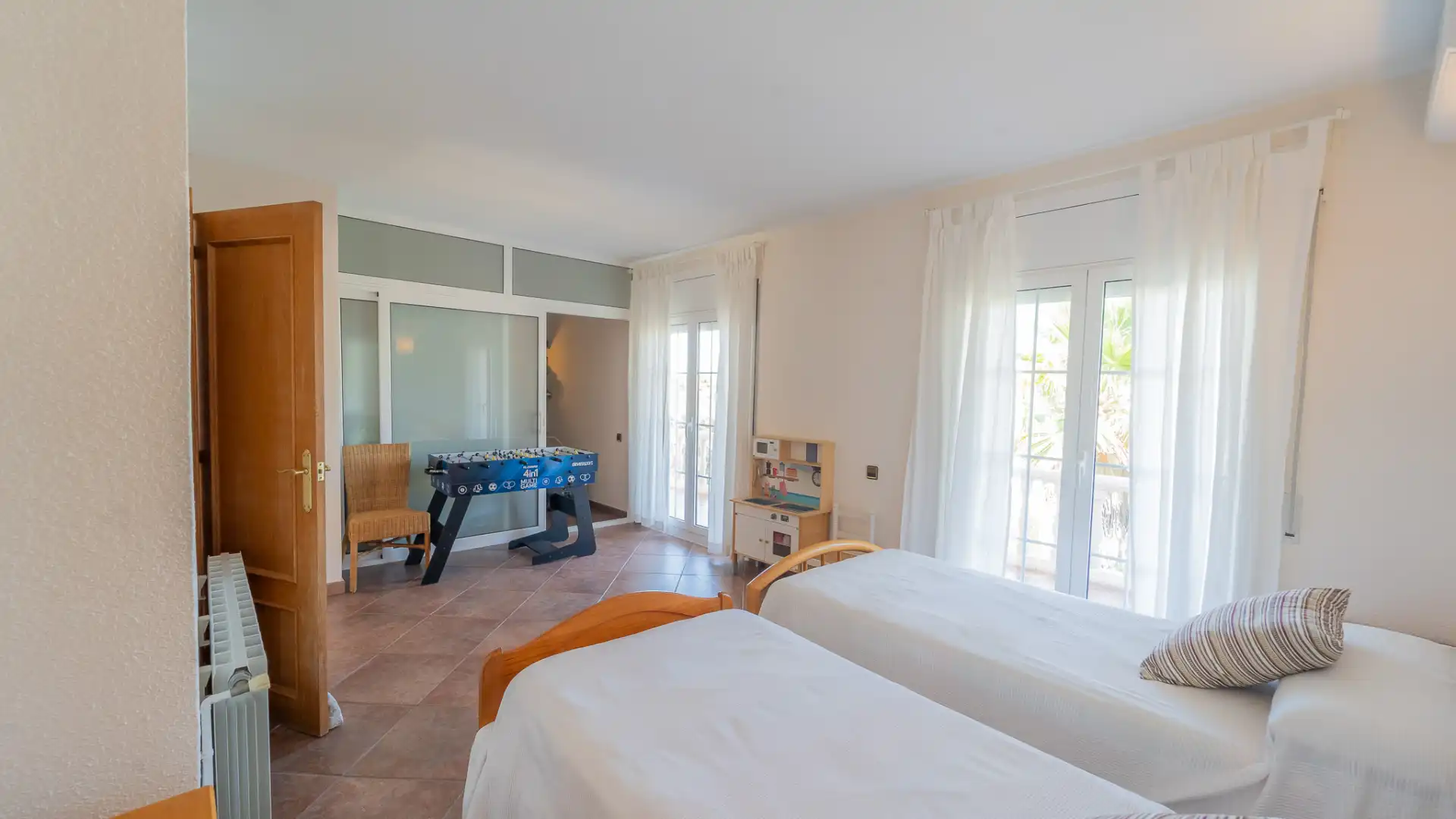 Bedroom of Houses for sale in Pineda de Mar  with Heating, Private garden and Terrace