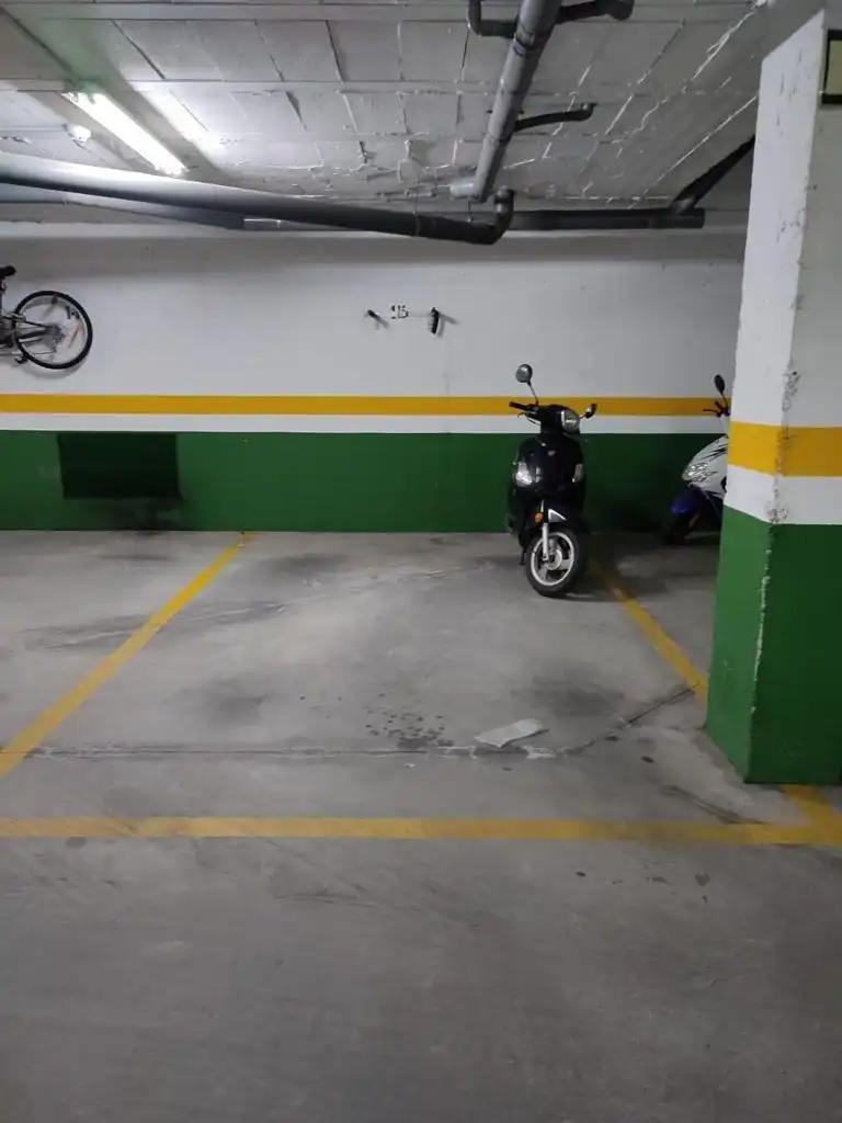Wohnung zur Miete in Ronda del Estero