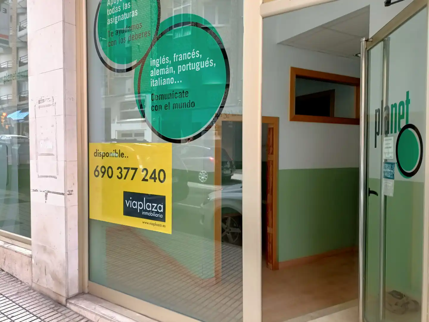 Commercial properties for rent in Calle Cabrales, 140, Ceares