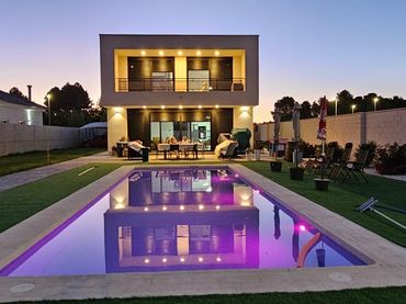 Villa mit Balkon zum Verkauf in Pedanías - Extrarradio