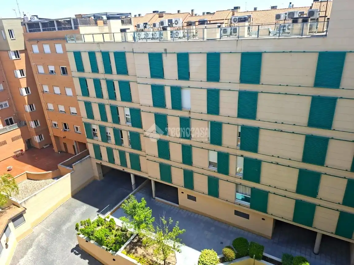 Exterior view of Flat for sale in Parla  with Air Conditioner, Heating and Parquet flooring