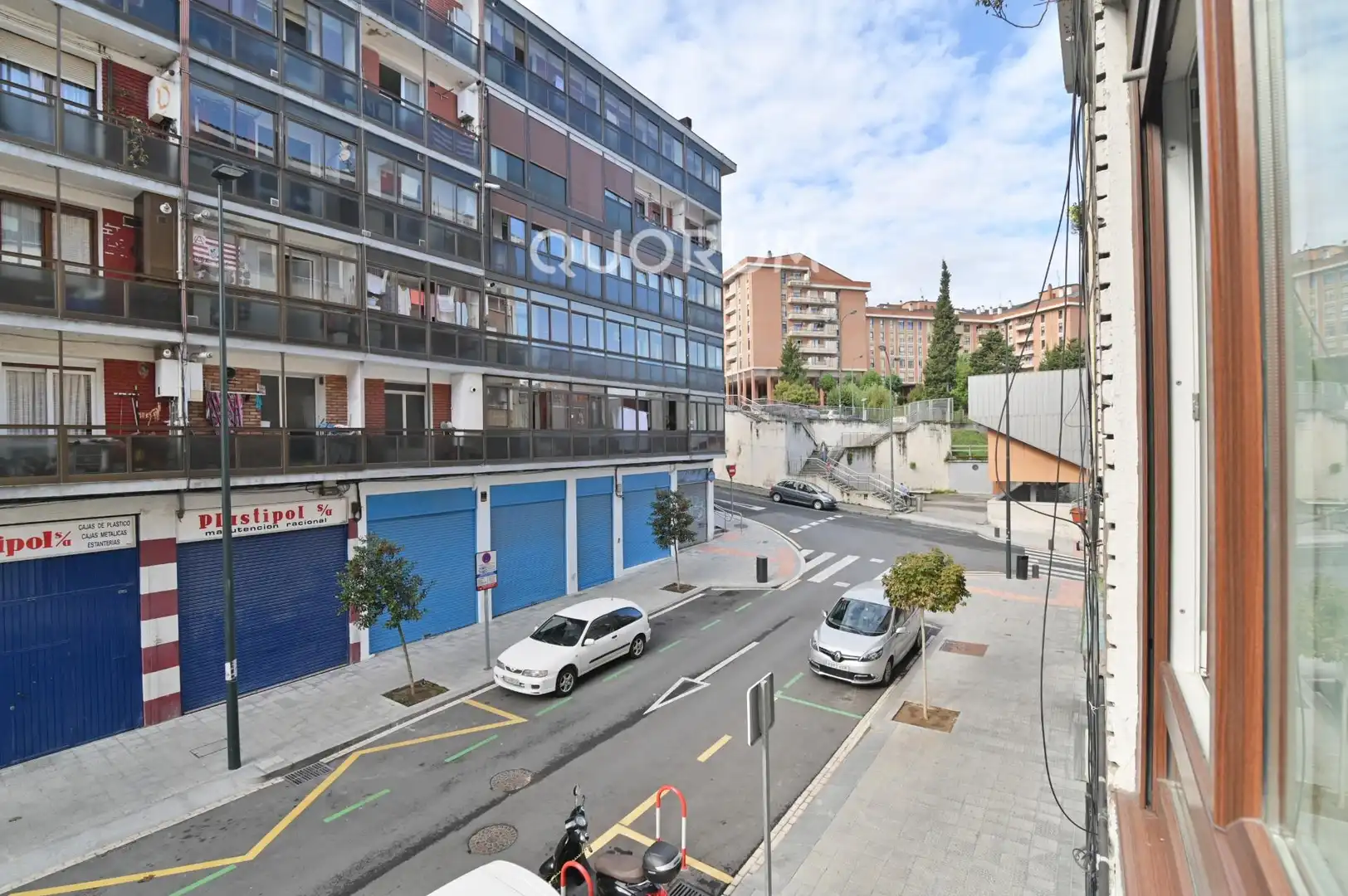 Vista exterior de Piso en venta en Ibaiondo