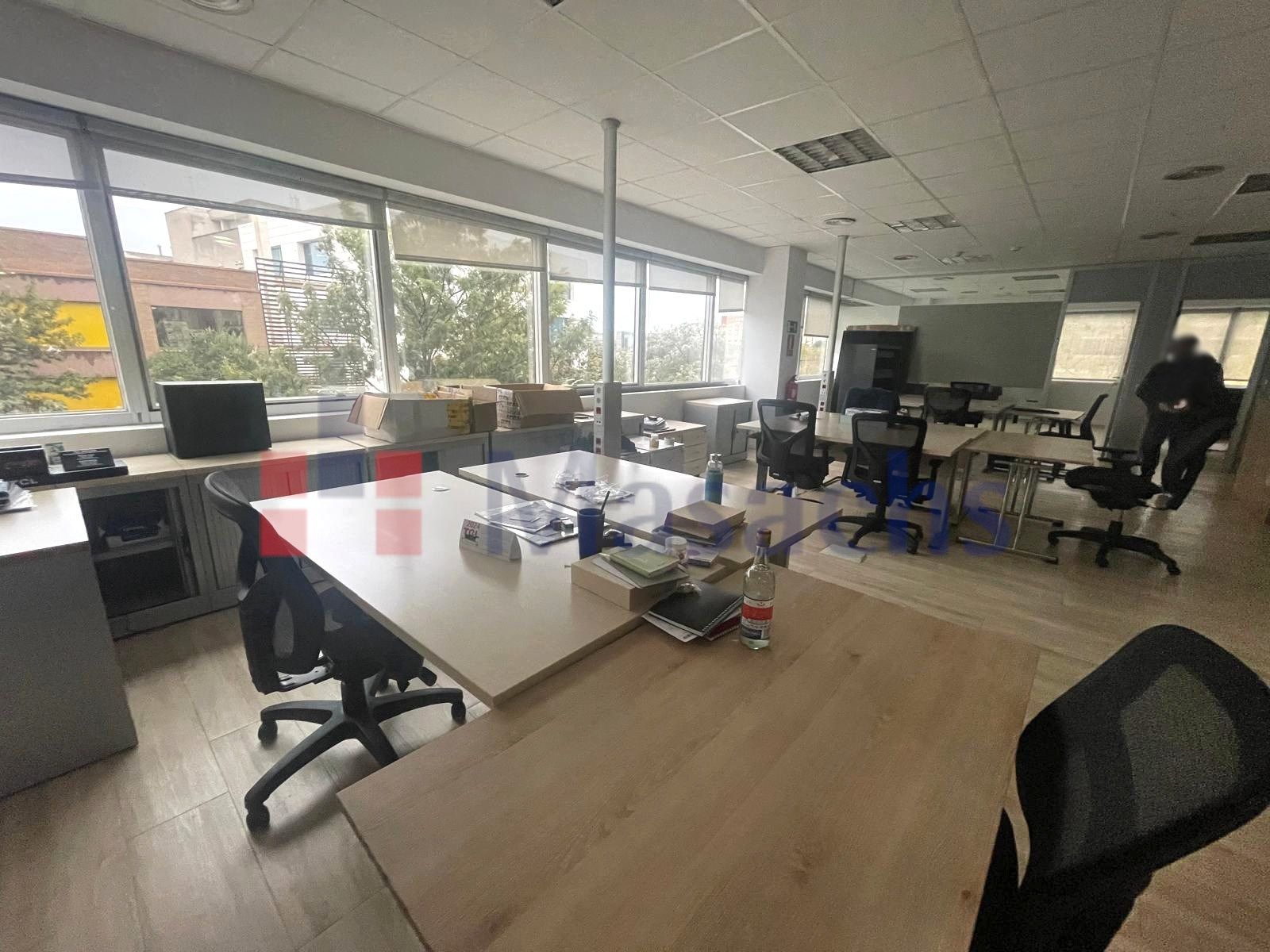 Oficina de lloguer en L'Hospitalet de Llobregat amb Aire condicionat