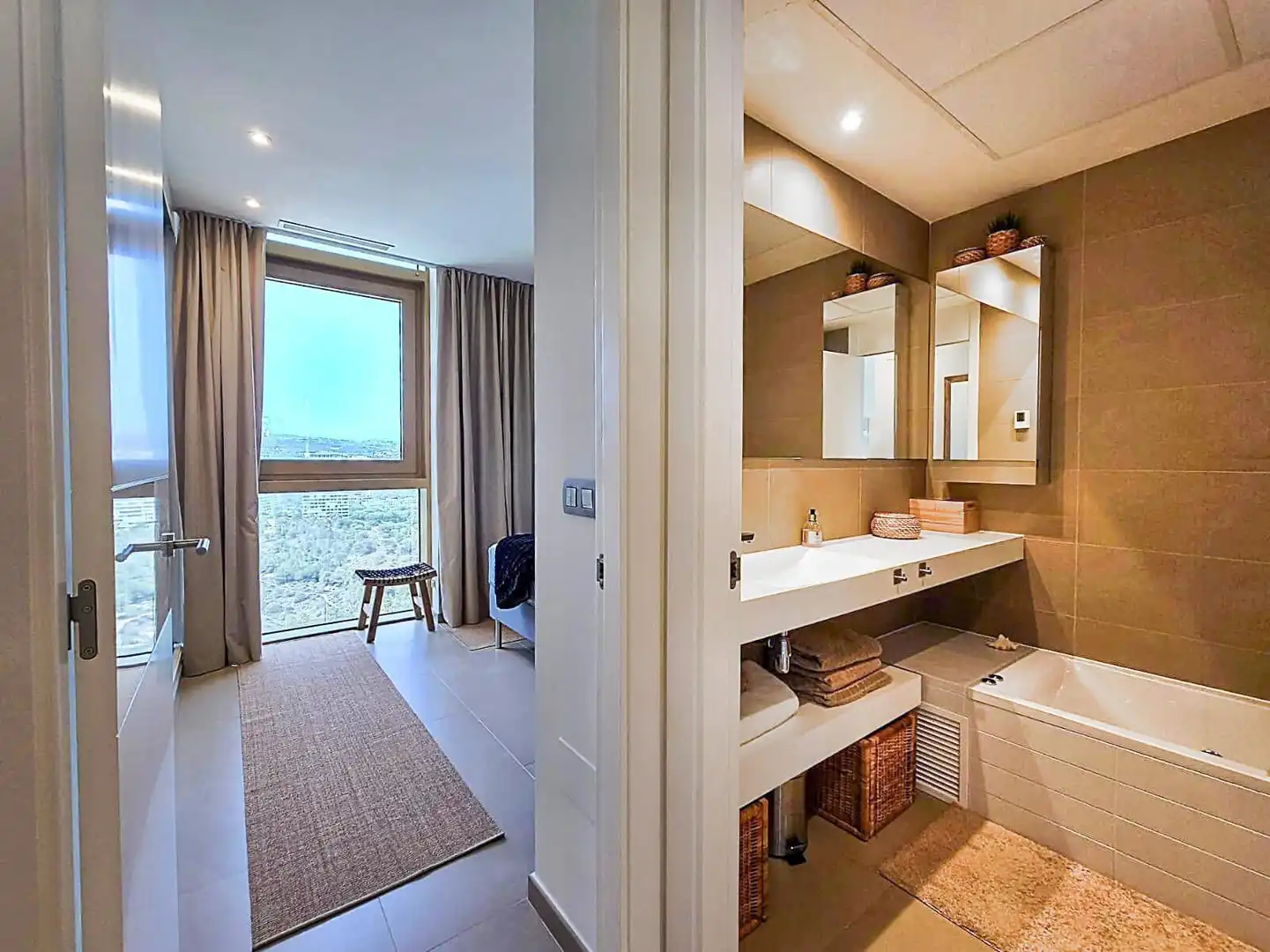 Apartamento con piscina en venta en Playa de Poniente, imagen 27