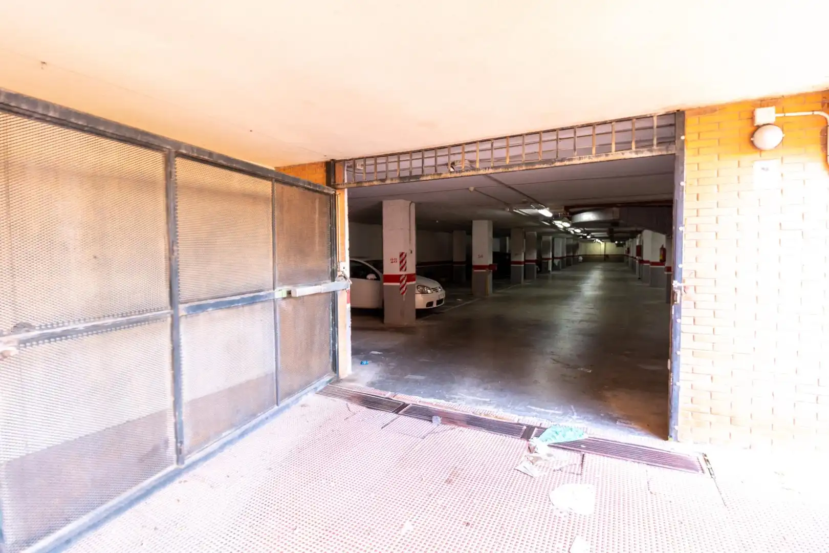 Parking de Piso en venta en Almería con Aire acondicionado