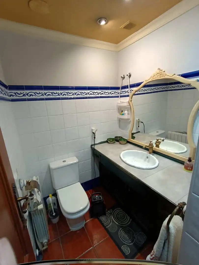 Baño de Casa o chalet en venta en Elda con Aire acondicionado, Calefacción y Trastero