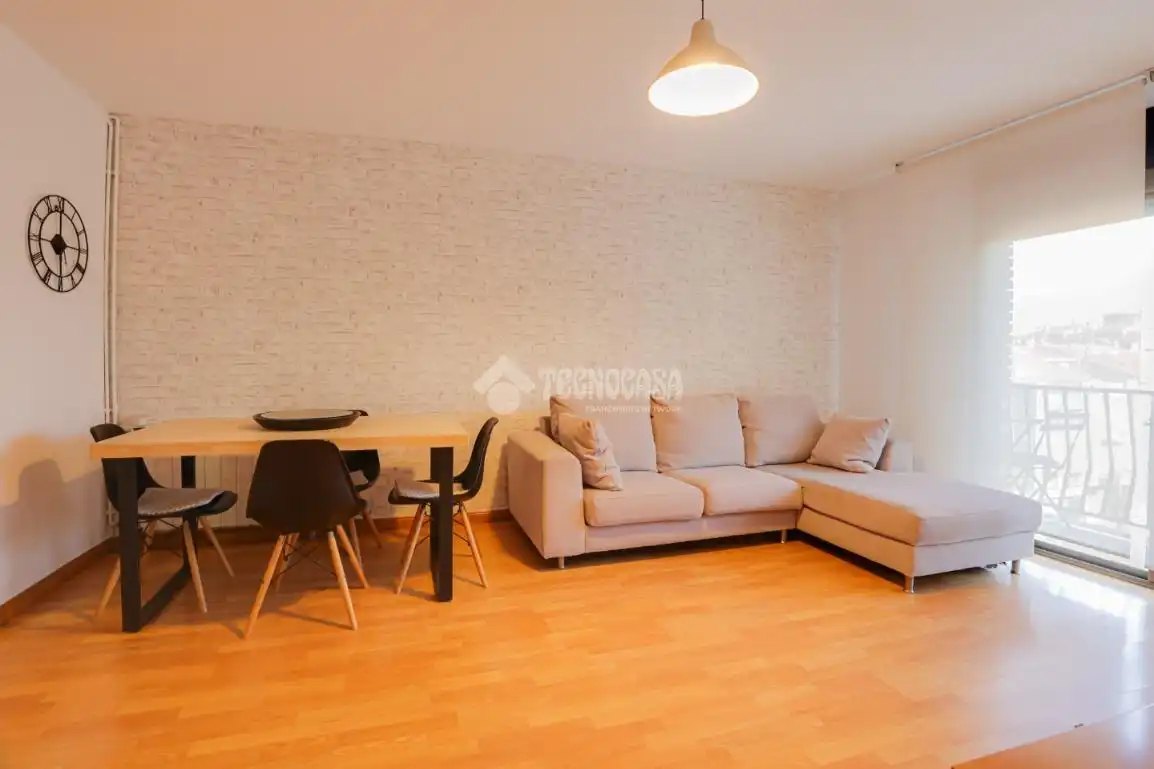 Sala d'estar de Pis en venda en Granollers amb Calefacció, Parquet i Balcó