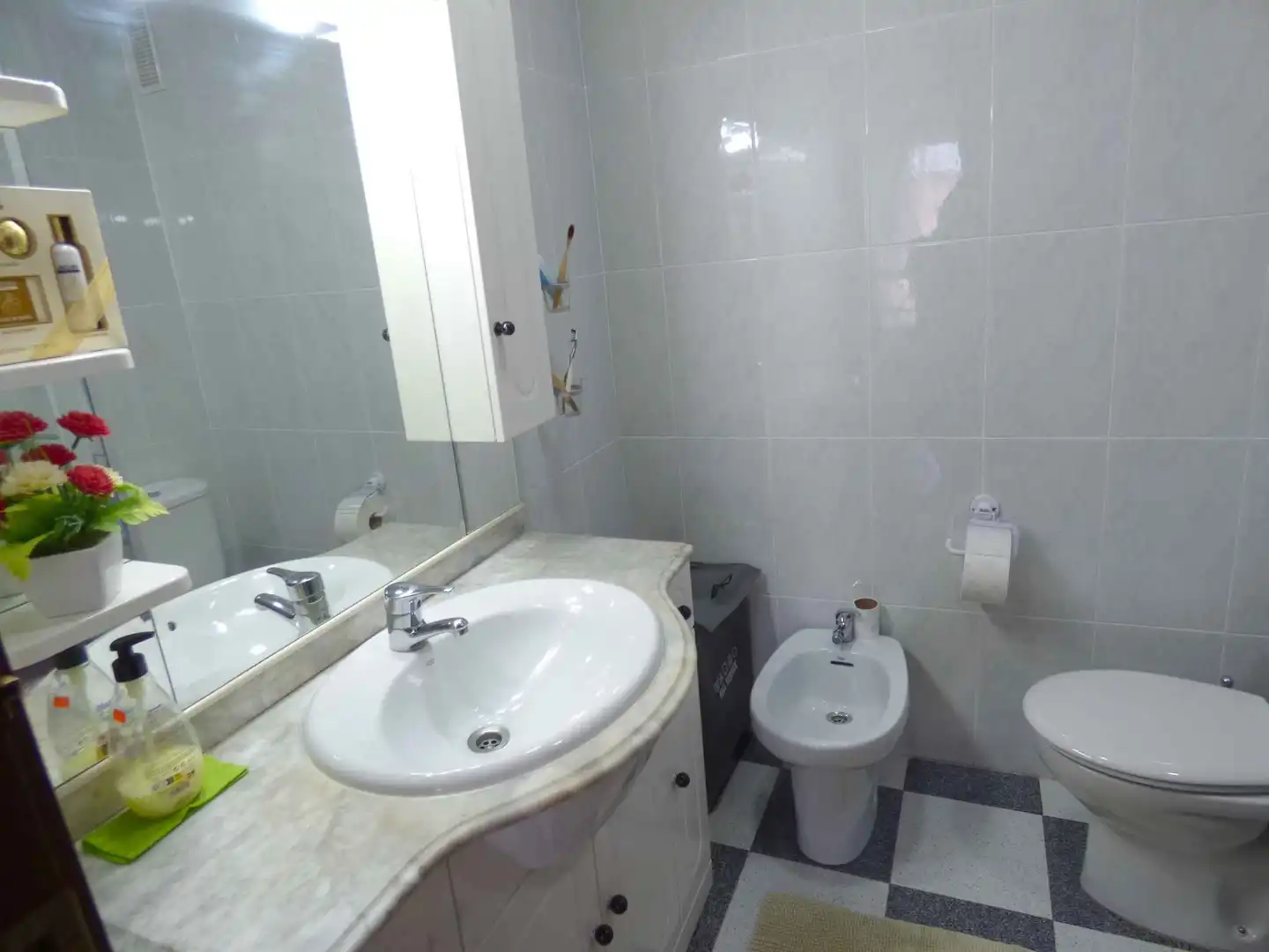 Baño de Piso en venta en Onil con Aire acondicionado, Amueblado y Balcón