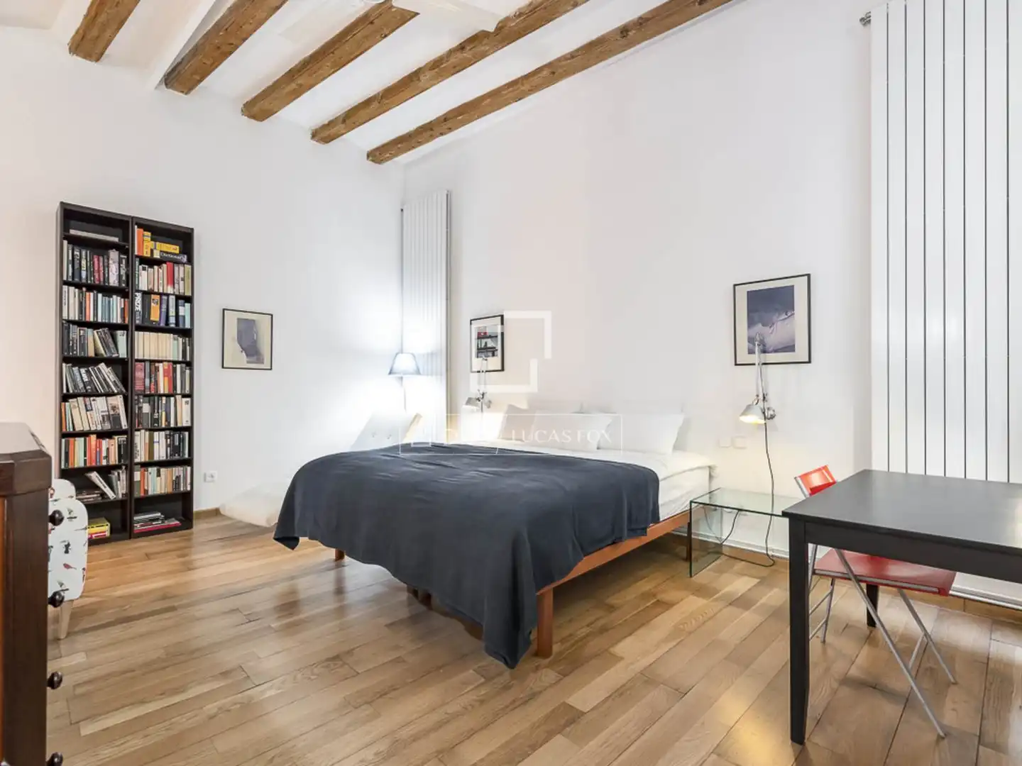 Schlafzimmer von Wohnung zum Verkauf in Barcelona mit Klimaanlage, Heizung und Parkett