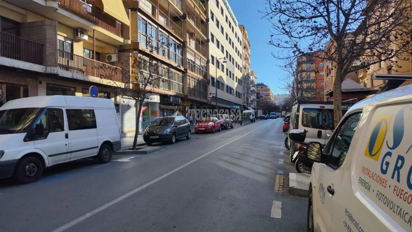 Aparcament amb ascensor en venda a C. Pintor Zuloaga, imagen 16