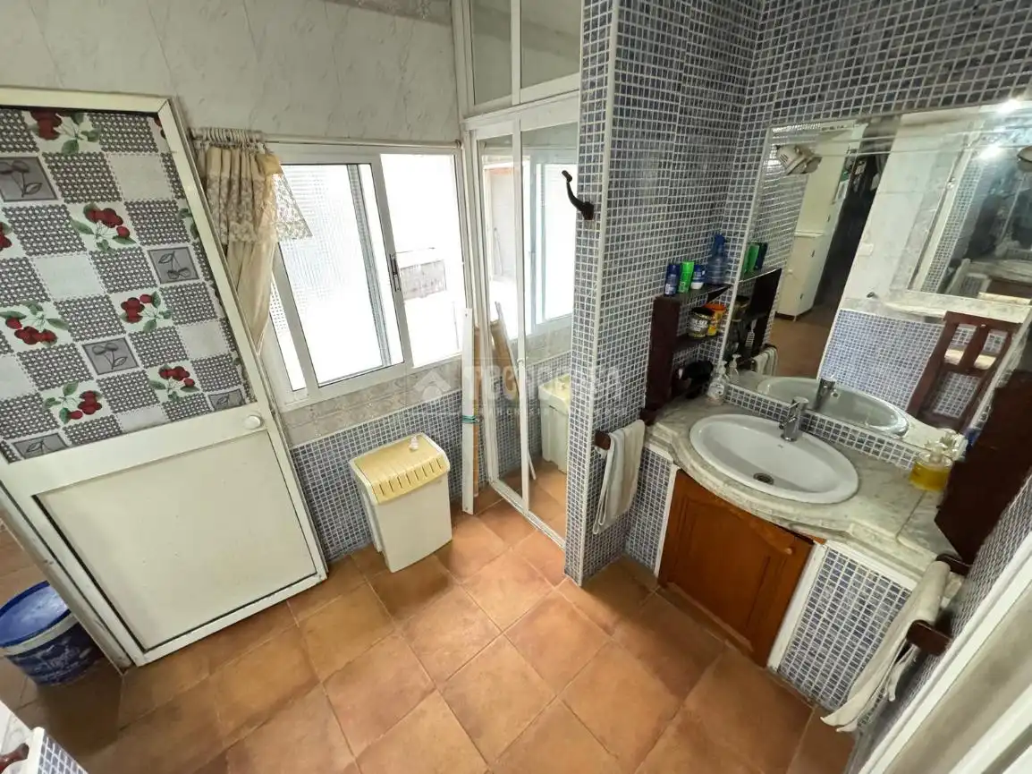 Bathroom of Flat for sale in Sevilla