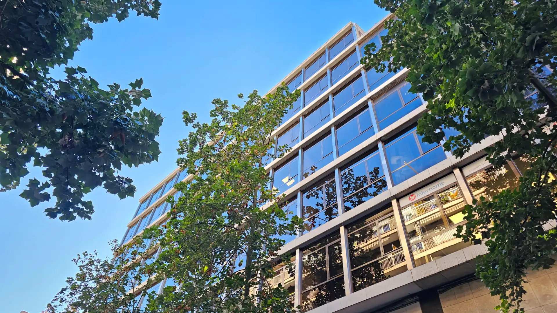 Vista exterior de Oficina de alquiler en Barcelona con Aire acondicionado, Calefacción y Internet
