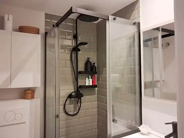 Bany de Apartament en venda en Madrid amb Aire condicionat, Calefacció i Moblat