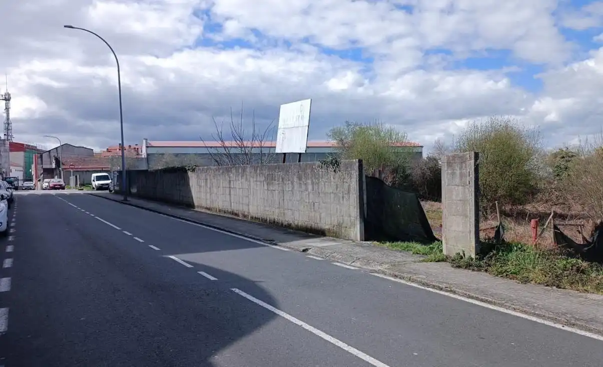 Residential land for sale in Calle Muíño