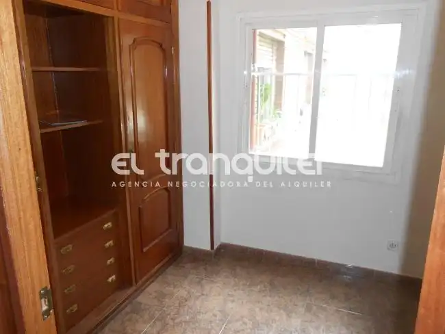 Schlafzimmer von Wohnung zur Miete in Madrid mit Terrasse