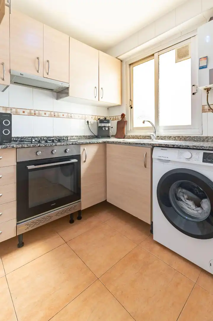 Kitchen of Flat for sale in Valencia  with Air Conditioner