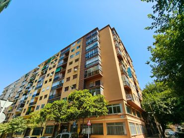 Flat with balcony to rent in Calle CALATORAO