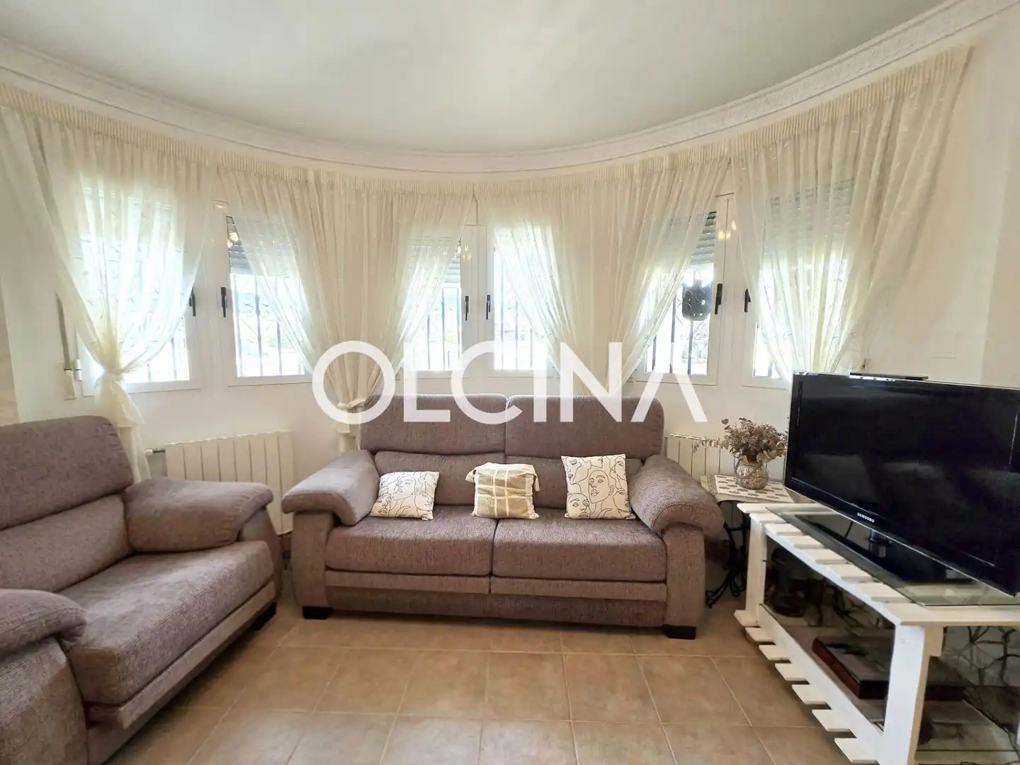 Sala de estar de Casa o chalet en venta en Castalla con Calefacción, Jardín privado y Terraza