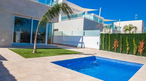 Foto 2 de Casa o chalet en venta en Calle Calle Maestro Francisco Chumilla, Las Lomas de Rame - Bahía Bella, Los Alcázares