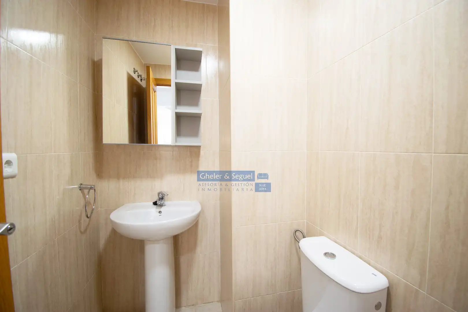 Baño de Casa adosada en venta en Sagunto / Sagunt con Terraza y Balcón