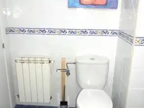 Baño de Piso de alquiler en Gijón  con Calefacción, Parquet y Amueblado