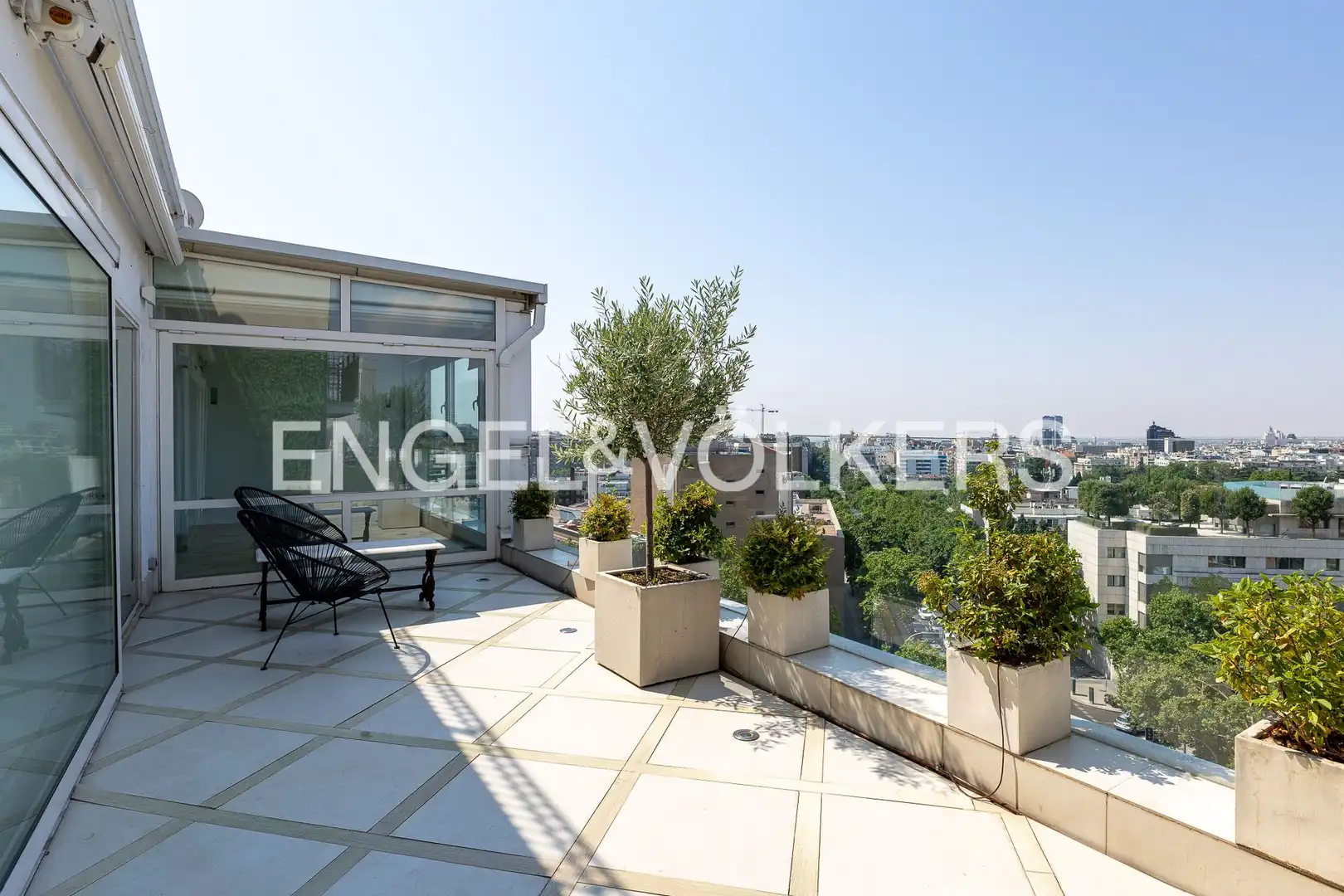 Terrasse von Dachboden zur Miete in Madrid mit Klimaanlage, Heizung und Terrasse