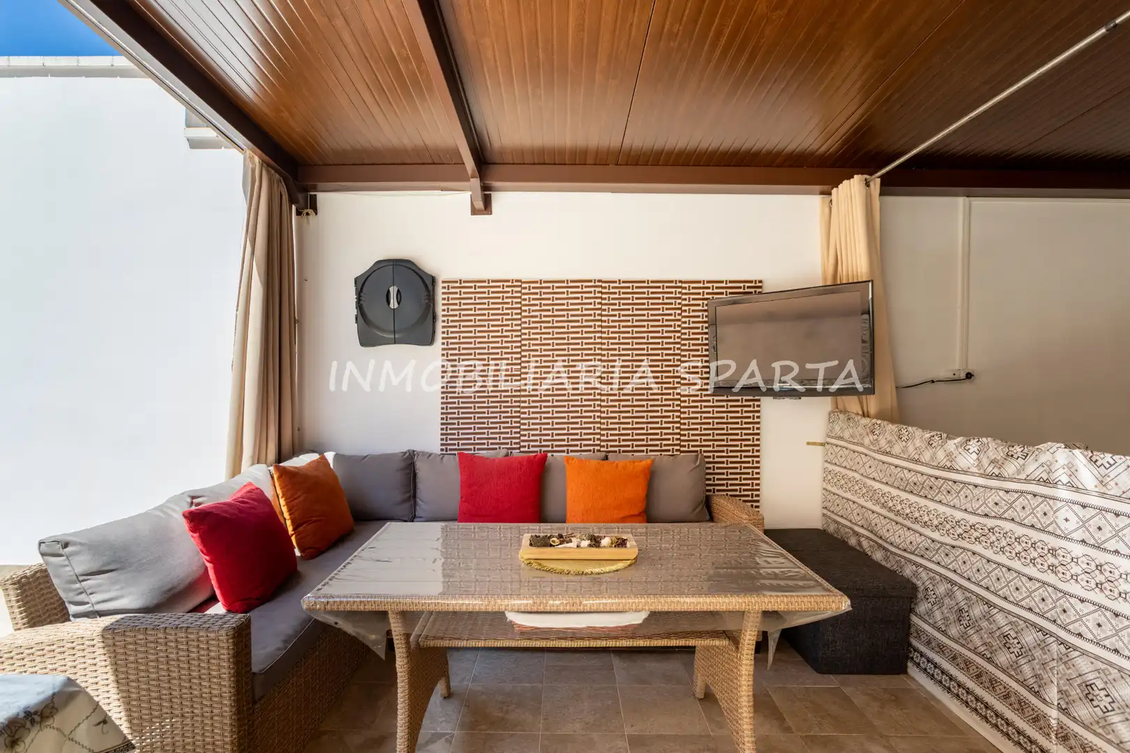 Terraza de Casa adosada en venta en Villanueva del Ariscal con Aire acondicionado, Calefacción y Jardín privado