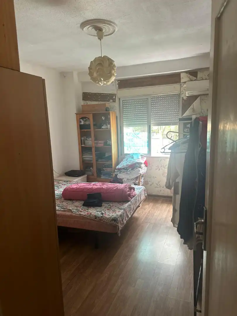 Bedroom of Flat for sale in Valencia  with Air Conditioner, Parquet flooring and Furnished