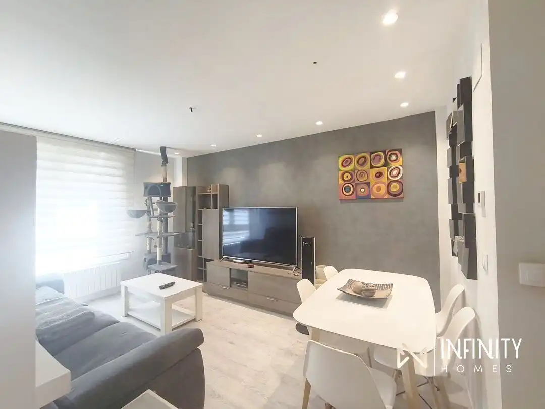 Wohnzimmer von Wohnung zur Miete in Bilbao  mit Heizung, Terrasse und Balkon