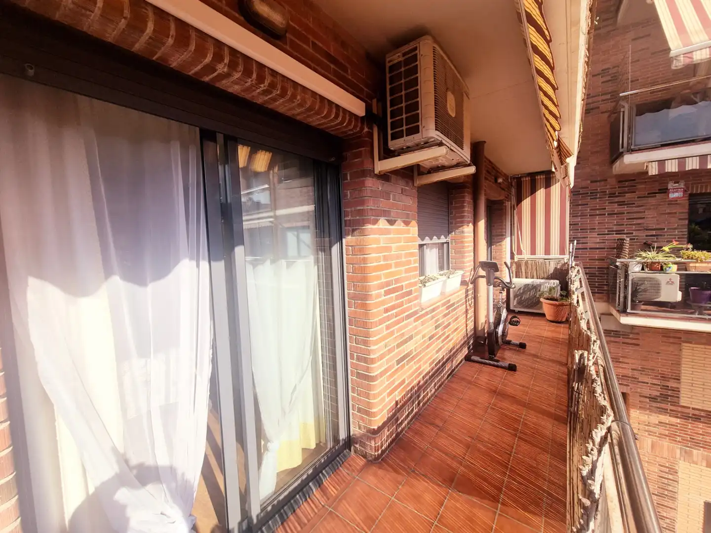 Terraza de Piso en venta en Ripollet con Calefacción y Amueblado