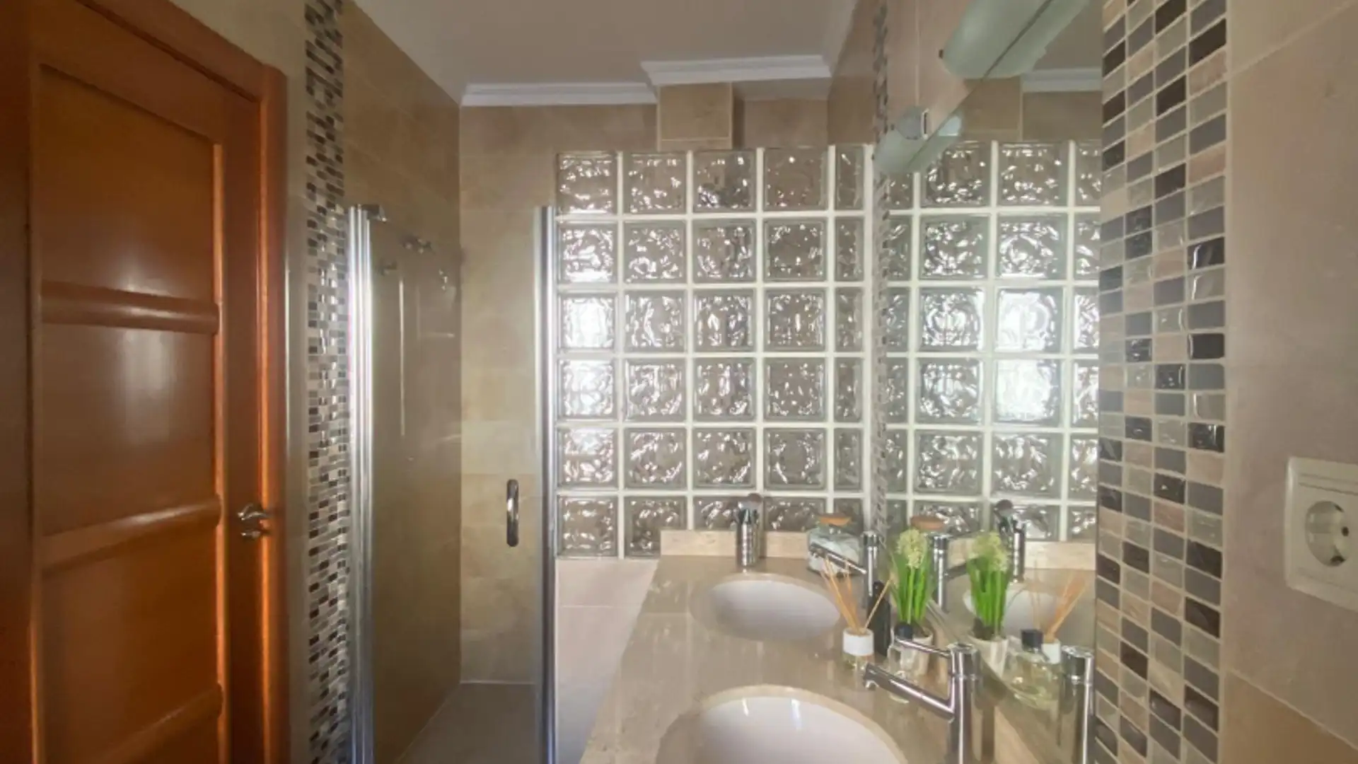 Baño de Casa o chalet en venta en Padul con Aire acondicionado, Calefacción y Jardín privado