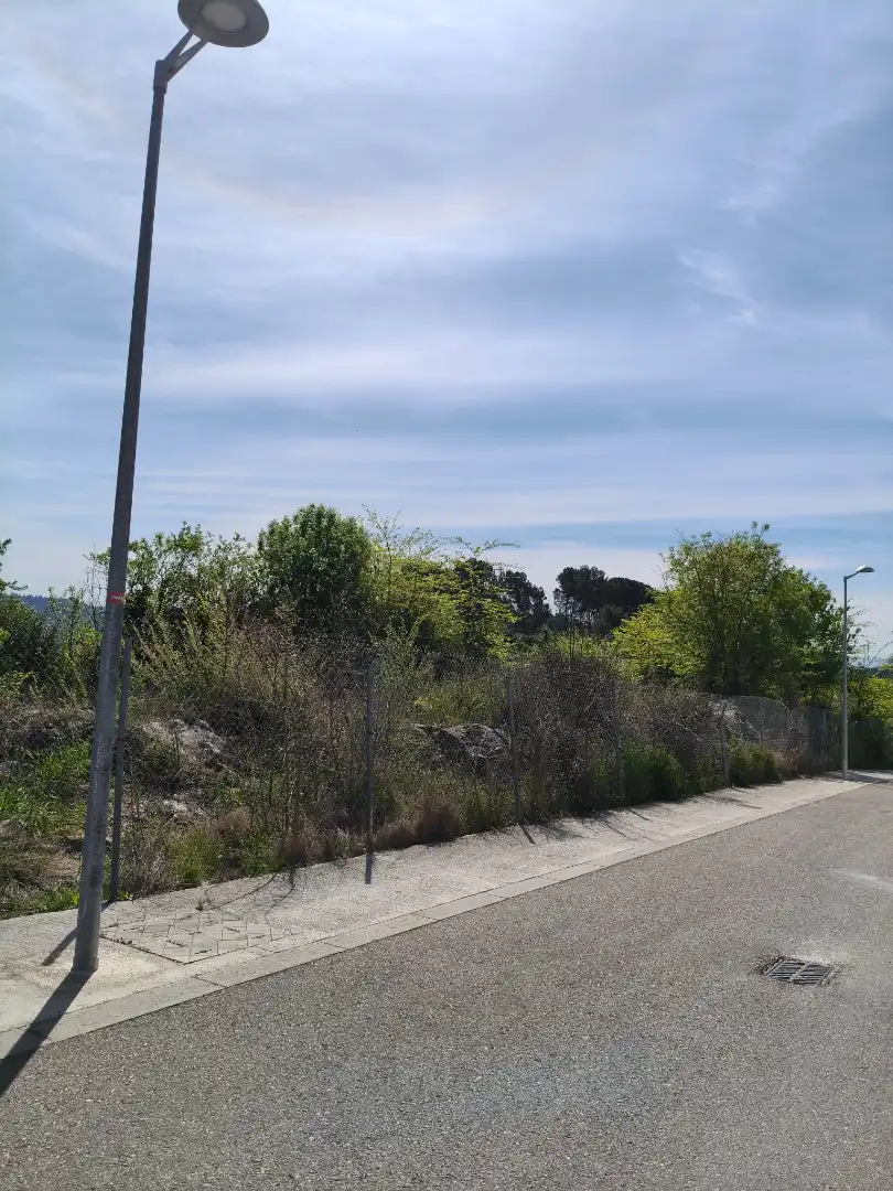 Terreny residencial en venda a Carrer de Maria Assumpcio Soler i Font 22, imagen 2