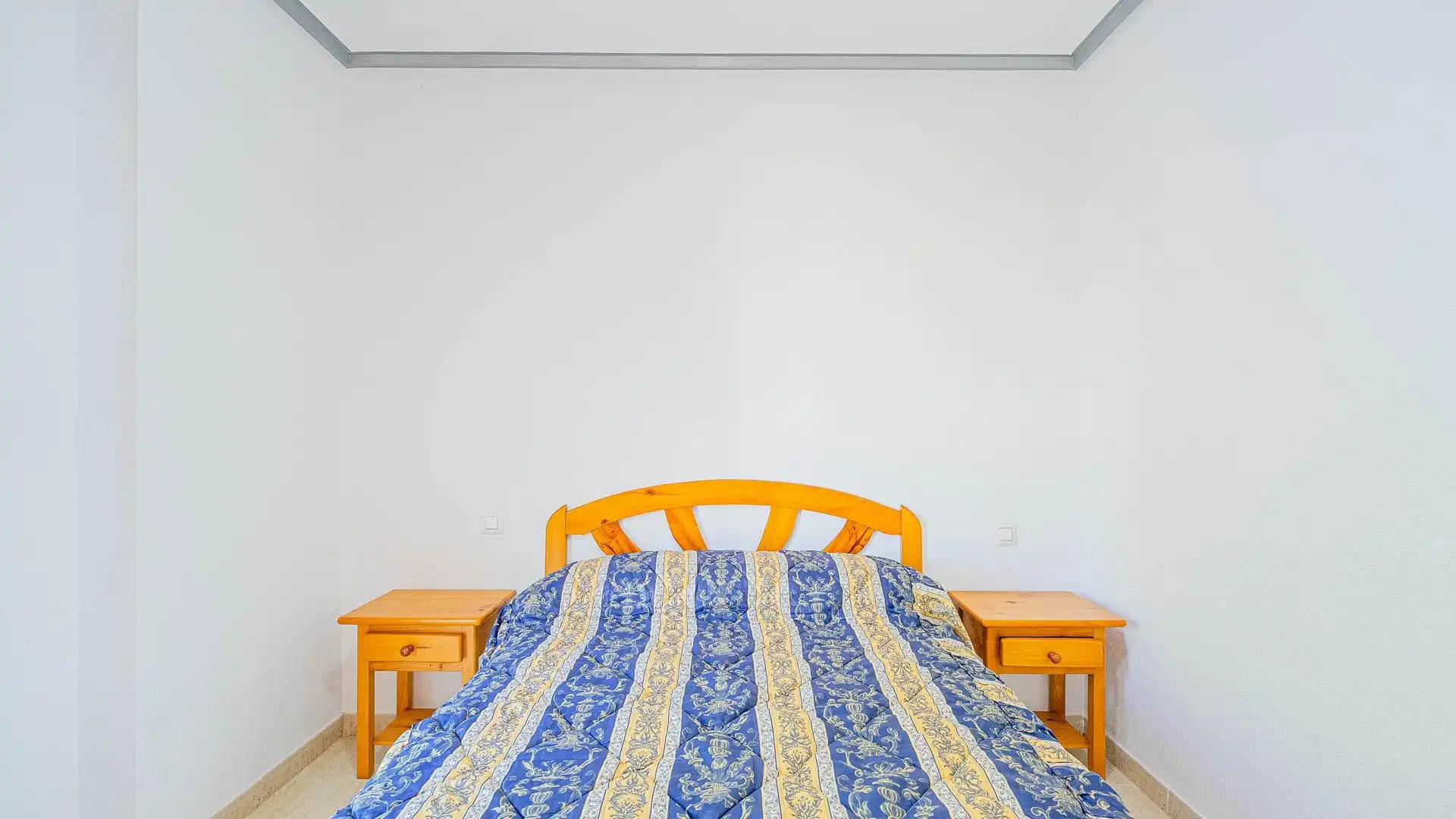 Habitación de Dúplex en venta en Torrevieja con Aire acondicionado, Jardín privado y Trastero