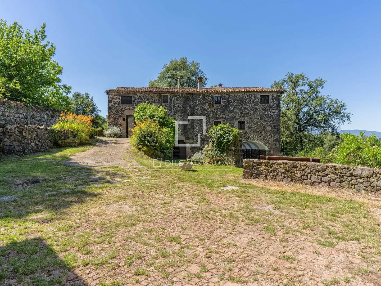 Vista exterior de Finca rústica en venda en Vilademuls amb Aire condicionat, Jardí privat i Traster