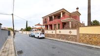 Vista exterior de Casa o xalet en venda en Las Gabias amb Aire condicionat, Calefacció i Terrassa