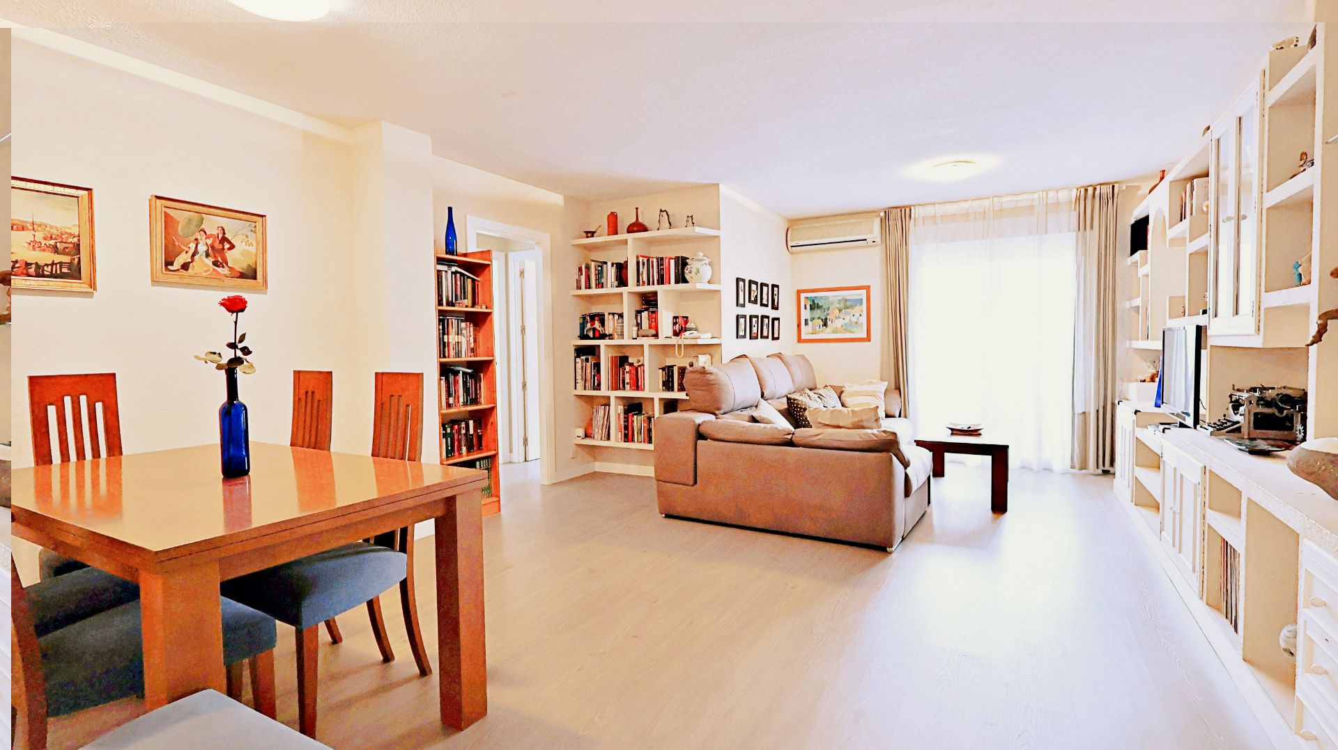 Living room of Flat for sale in San Sebastián de los Reyes  with Air Conditioner, Heating and Terrace