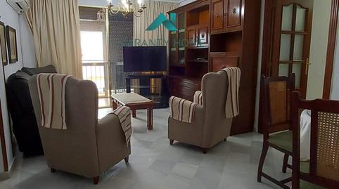 Foto 2 de Piso de alquiler en Villegas,  Sevilla Capital