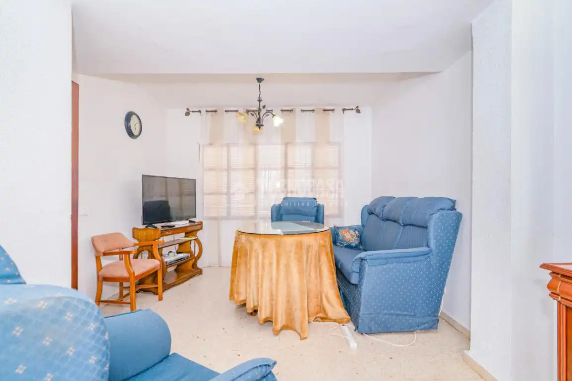 Living room of Detached homes for sale in Lucena  with Furnished