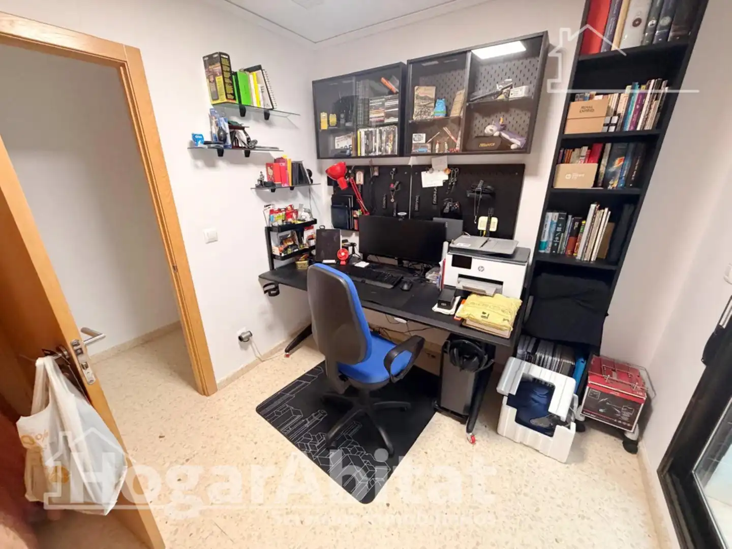 Flat for sale in Montserrat  with Air Conditioner, Heating and Terrace