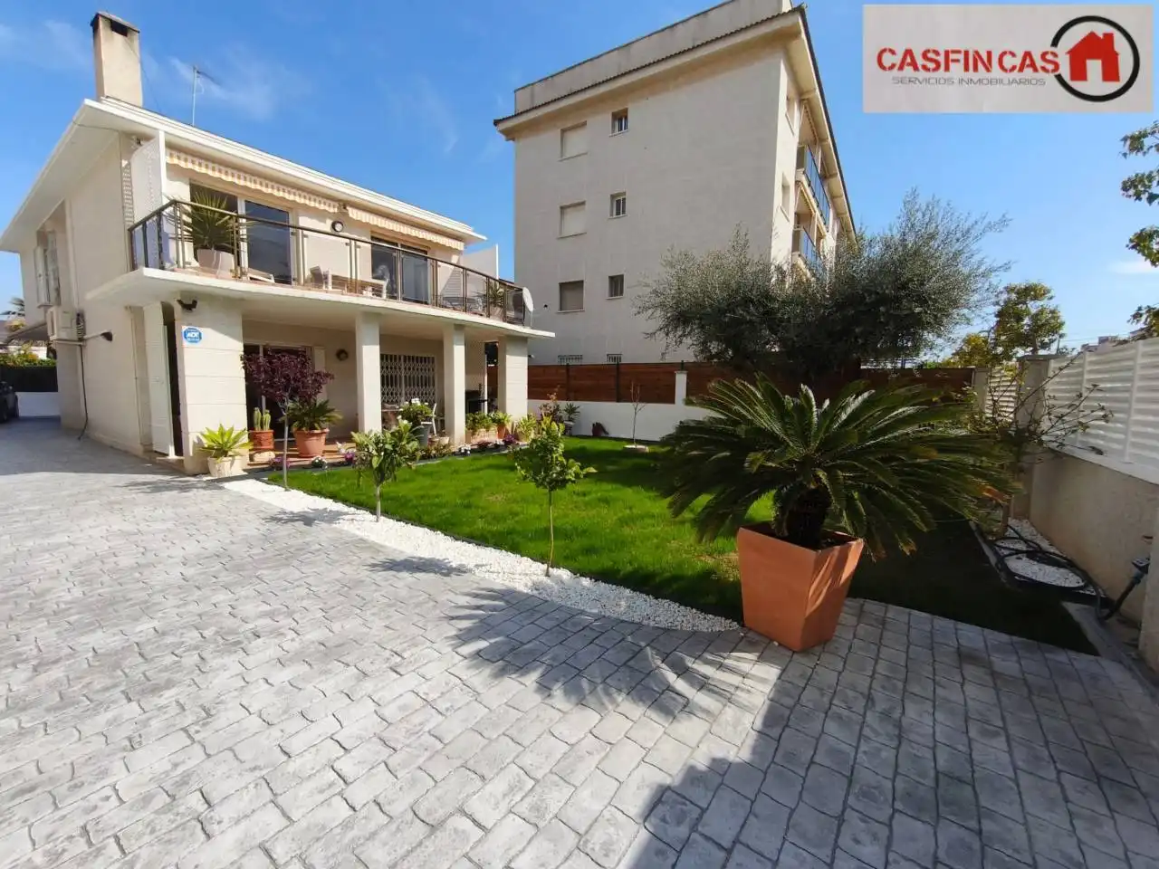 Terraza de Casa o chalet en venta en Cunit con Aire acondicionado, Jardín privado y Terraza