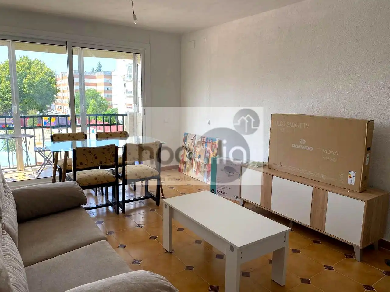 Sala d'estar de Pis de lloguer en Sevilla amb Aire condicionat i Moblat