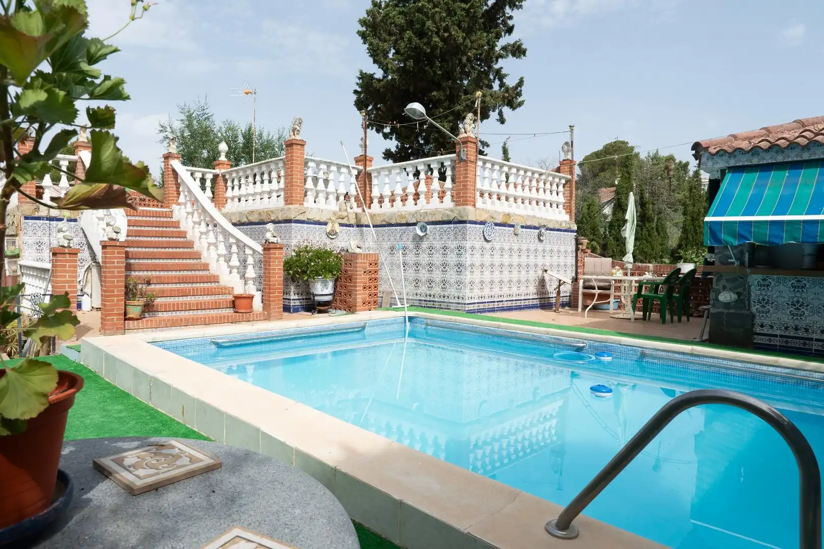 Piscina de Casa o chalet en venta en Jaén