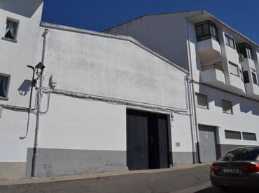 Local comercial en venta en Plaza de Picasso 4