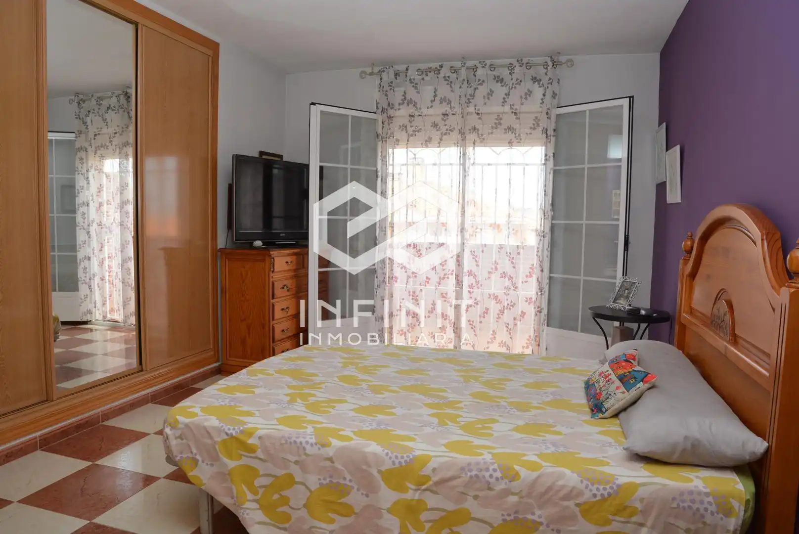 Dormitori de Casa adosada en venda en Torrejón del Rey amb Calefacció, Jardí privat i Terrassa