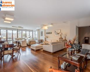Living room of Flat for sale in  Granada Capital  with Air Conditioner, Heating and Terrace