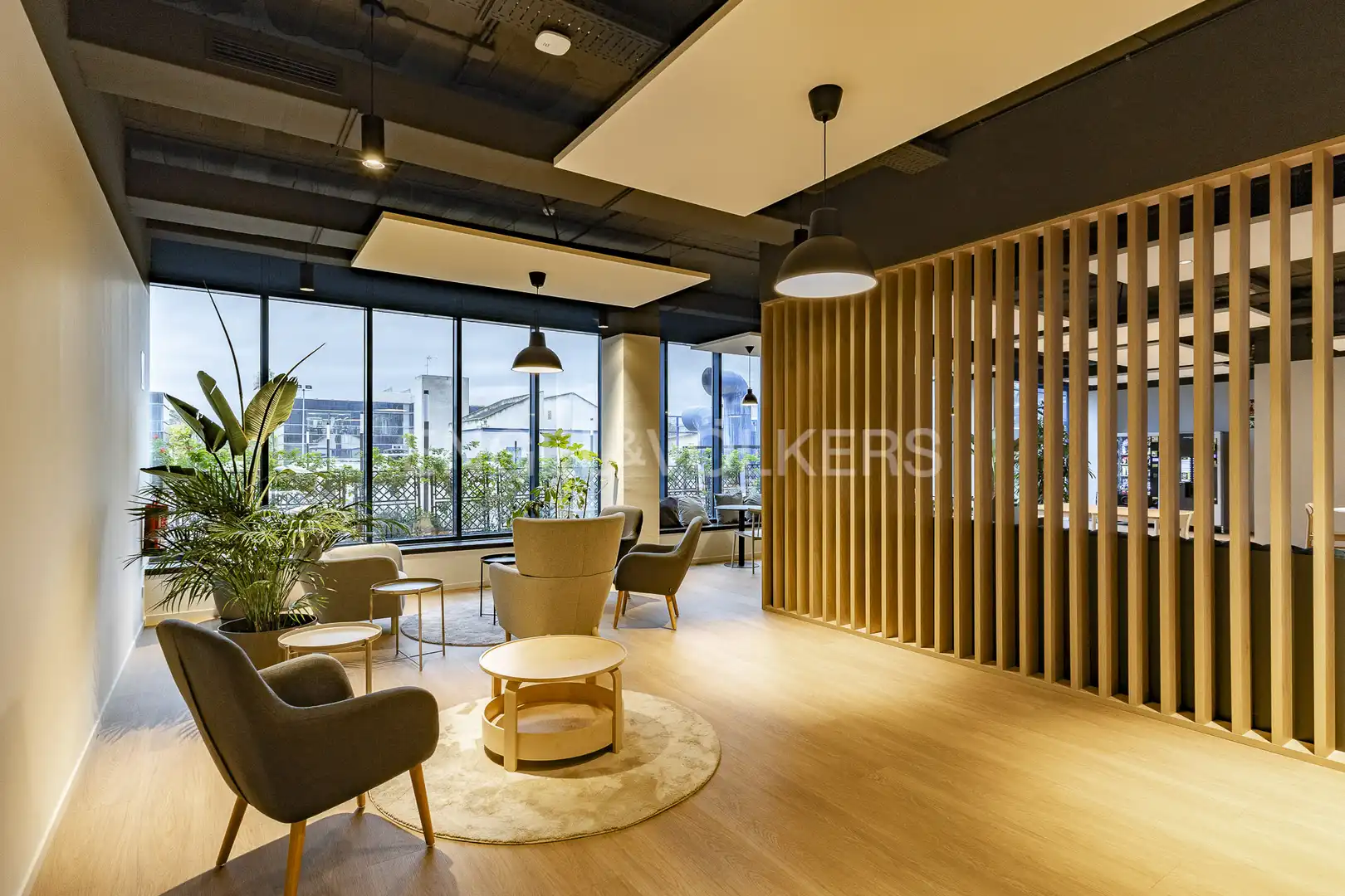 Office space with lift to rent in Zona Industrial, imagen 3