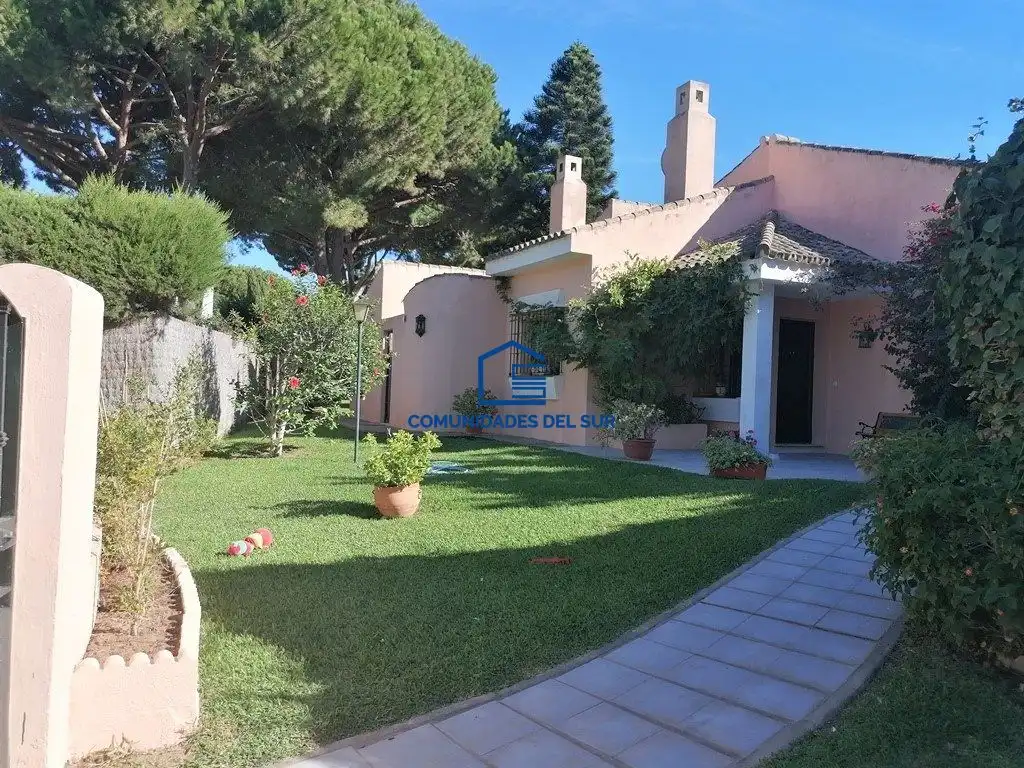 Garden of Houses for rent in El Puerto de Santa María  with Air Conditioner, Private garden and Swimming Pool