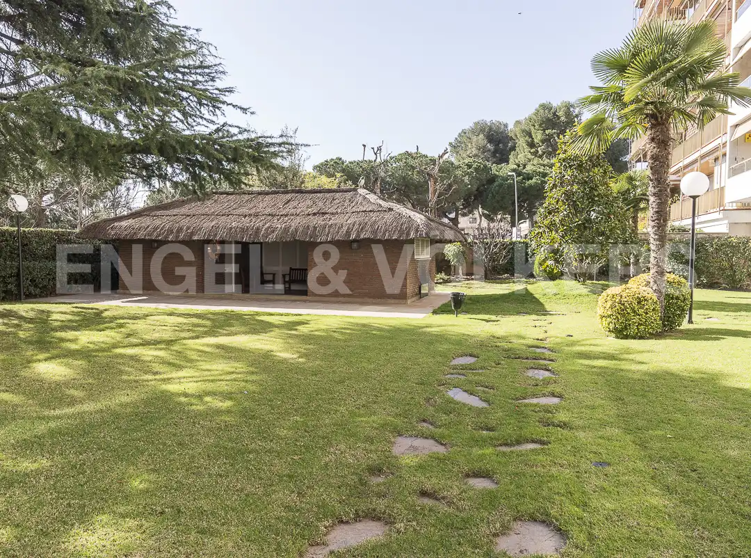 Jardín de Piso en venta en Barcelona con Aire acondicionado, Calefacción y Terraza