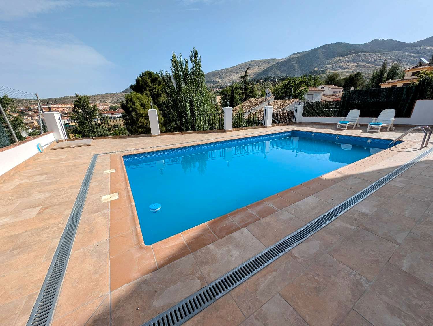 Swimming pool of House or chalet for sale in Alfacar  with Air Conditioner, Heating and Swimming Pool