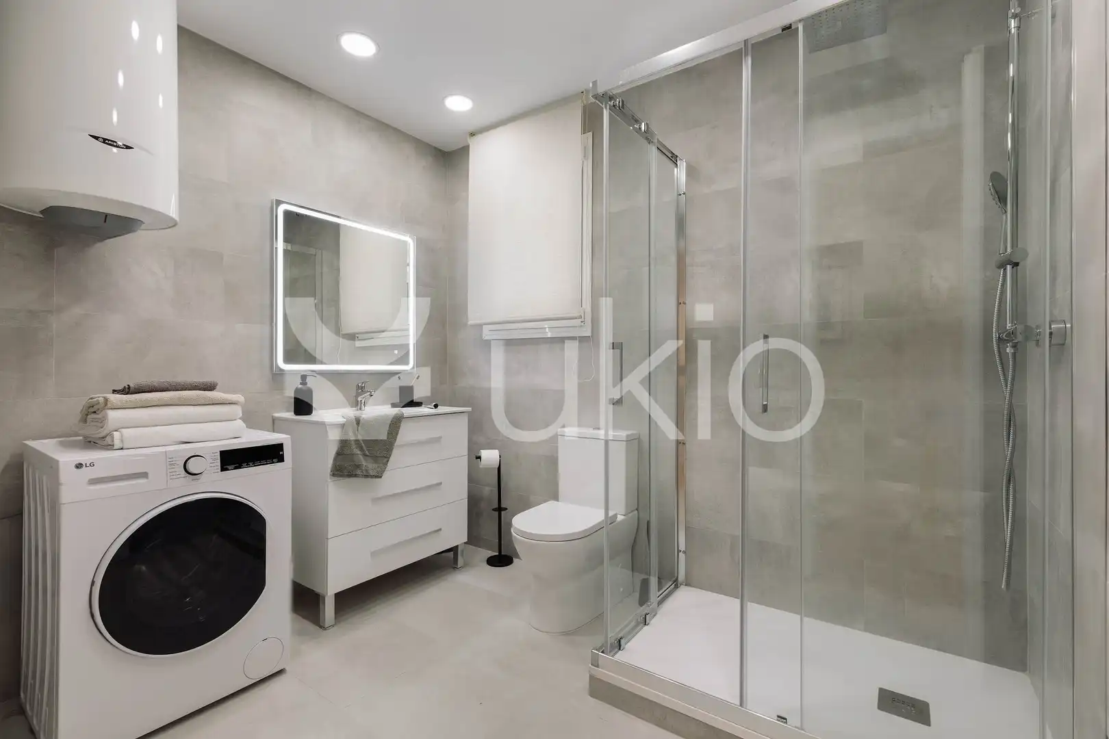 Baño de Apartamento de alquiler en Barcelona con Aire acondicionado, Amueblado y Horno